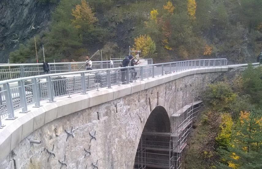 Tirants d'enserrement dans le Pont de l'Eymare Réallon 05